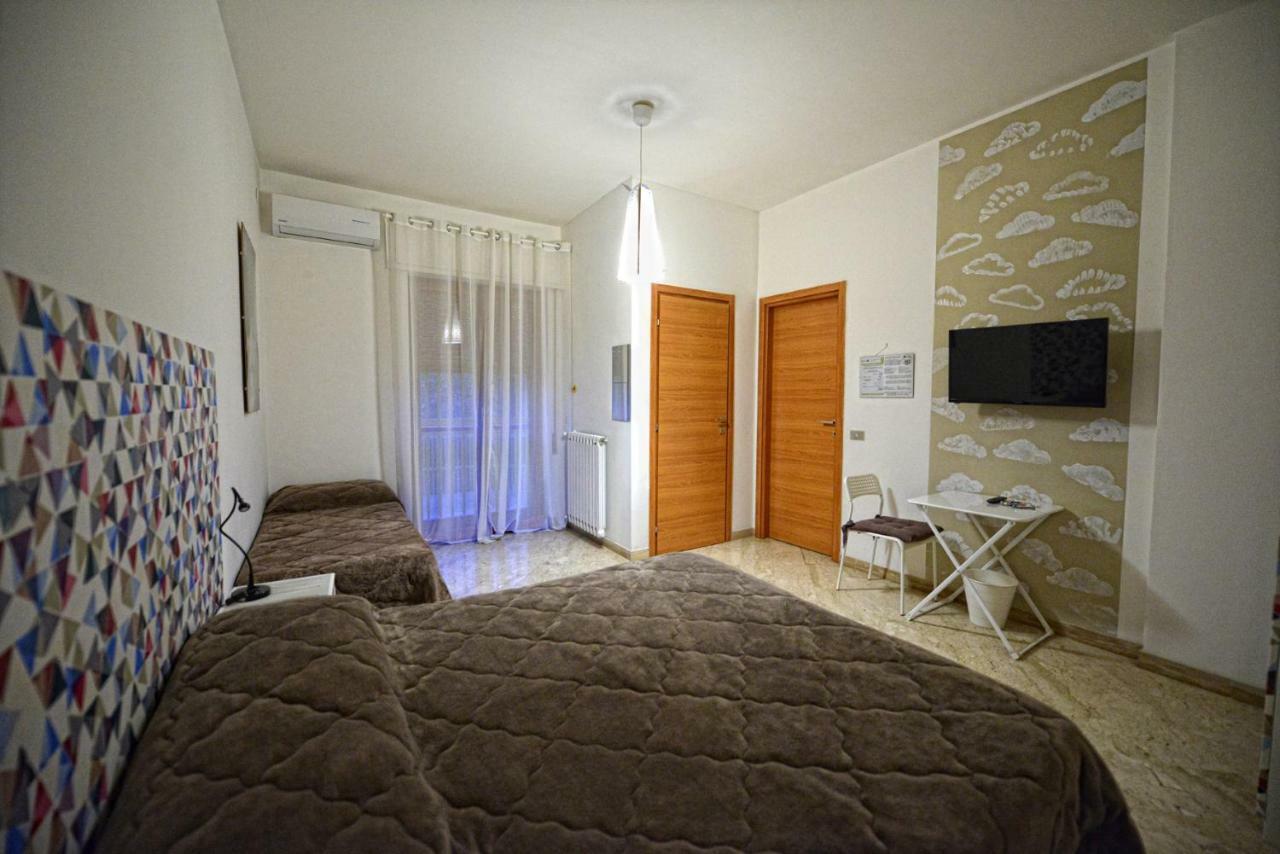 Aback Policlinico Hotel Бари Екстериор снимка
