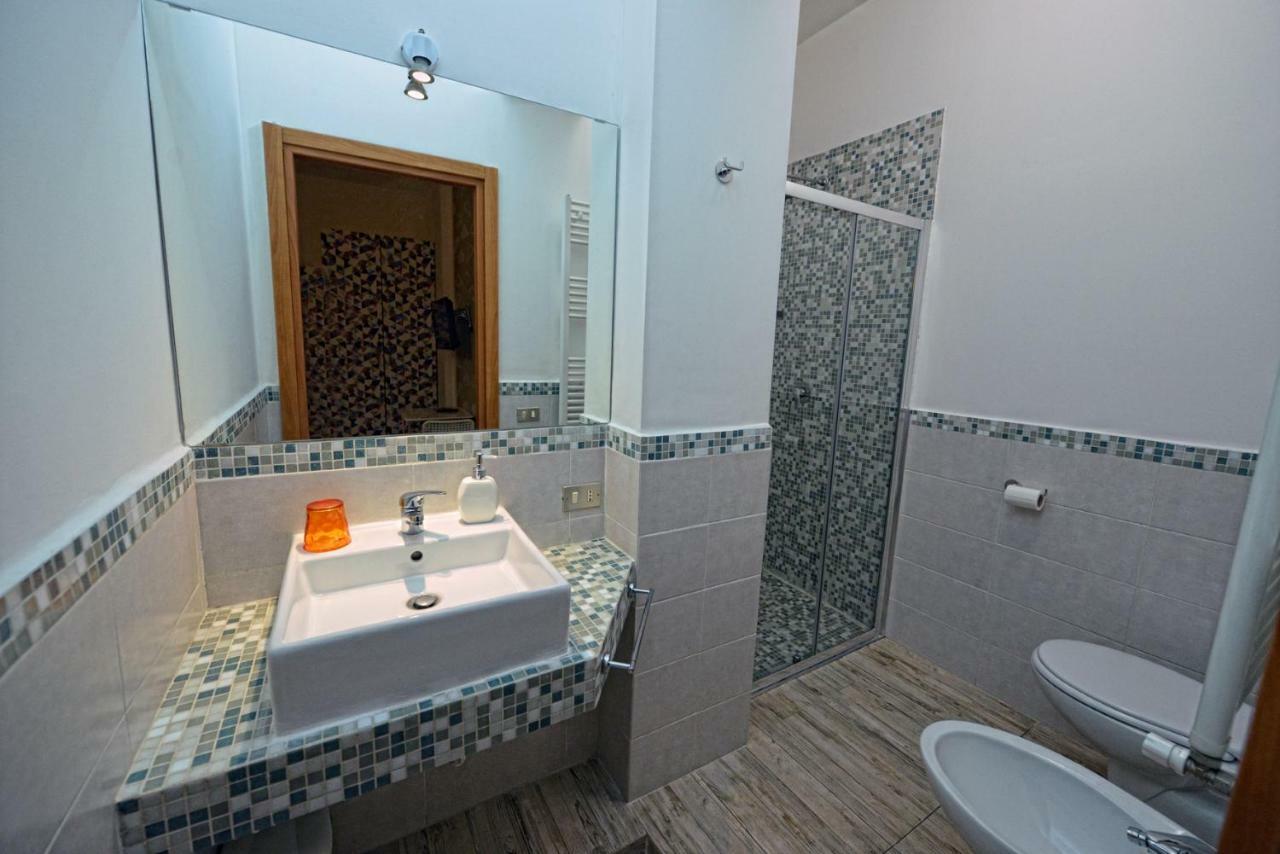 Aback Policlinico Hotel Бари Екстериор снимка